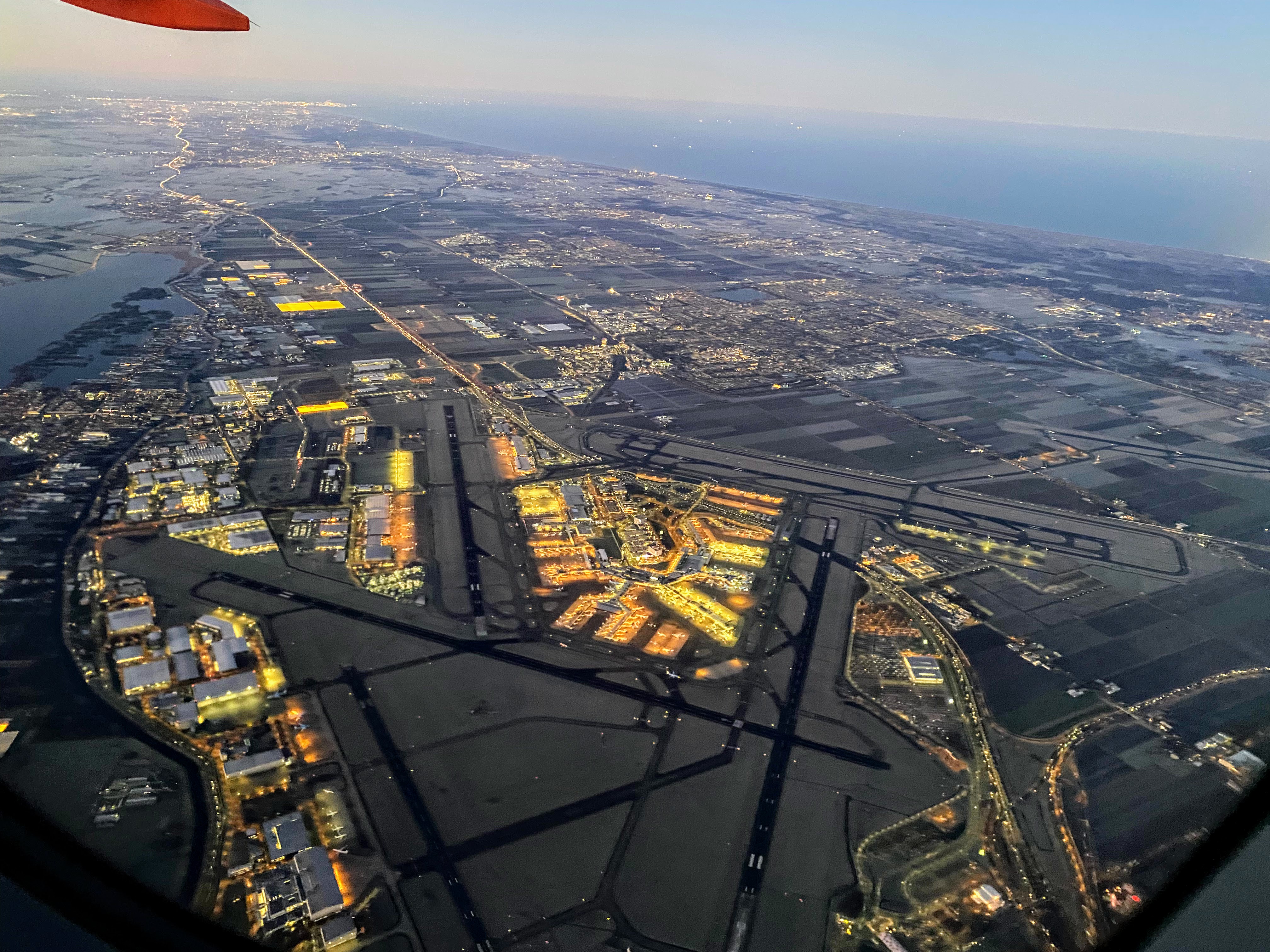 Schiphol Airport main