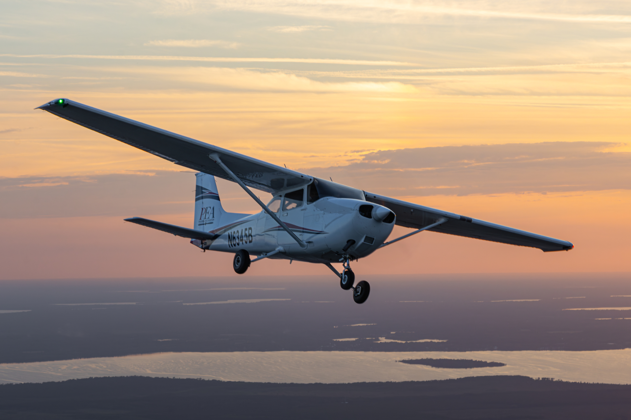 Cessna 172 Skyhawk 02